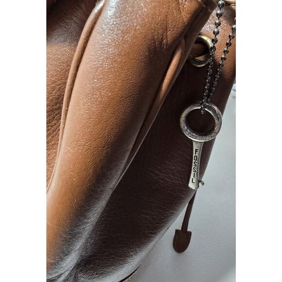 Vintage FOSSIL Brown British Tan Leather Shoulder Drawstring Bucket Bag - Picture 10 of 14